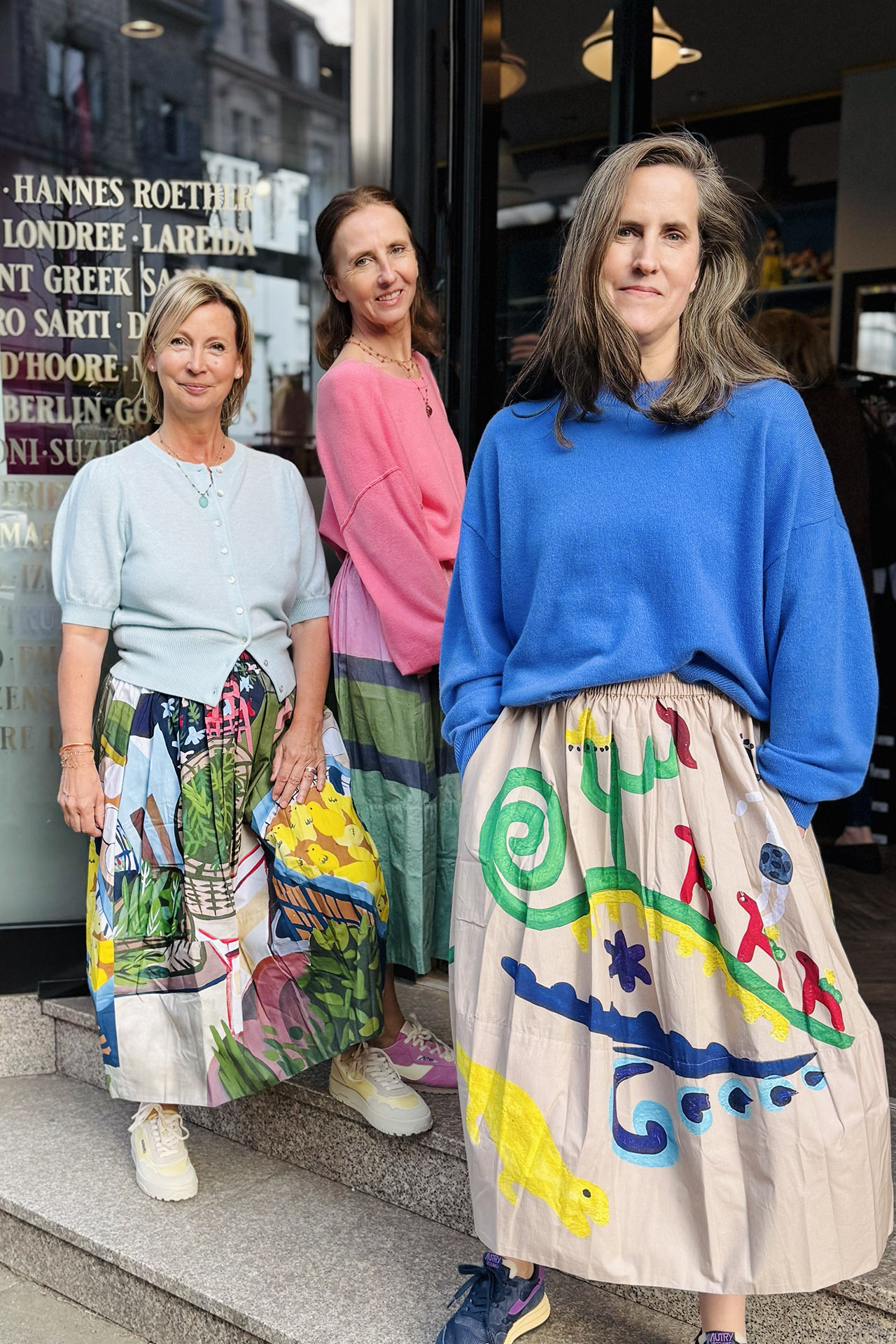 tuxedo style - girls, girls, girls part 2 - traces of life - worn to last - talking walls - colorush - düsseldorf. - II.jpg