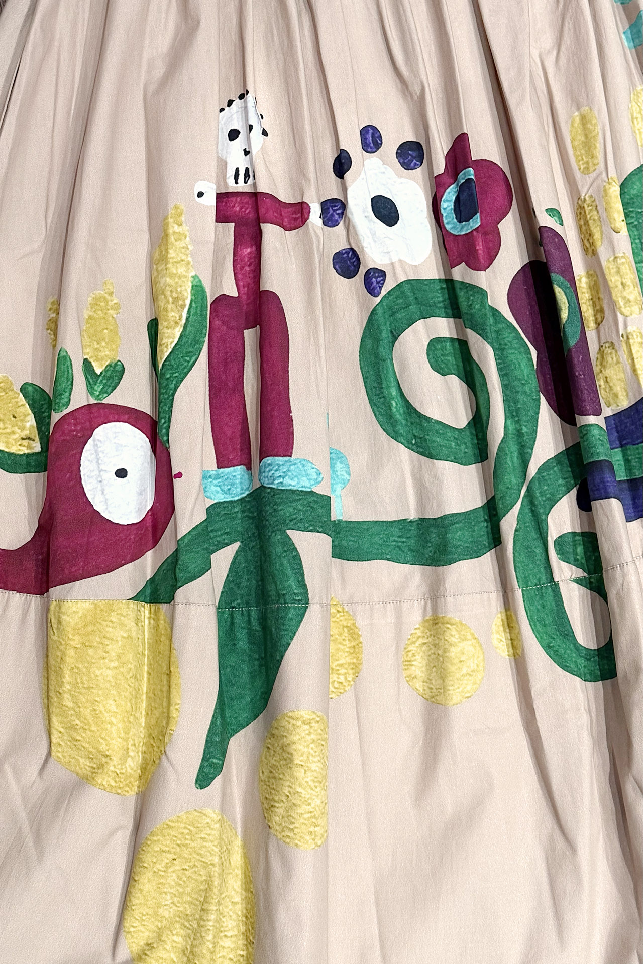 tuxedo style - girls, girls, girls part 2 - traces of life - worn to last - talking walls - colorush - düsseldorf. - III.jpg